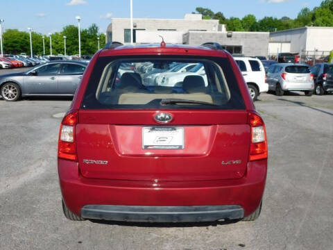 2008 Kia Rondo LX