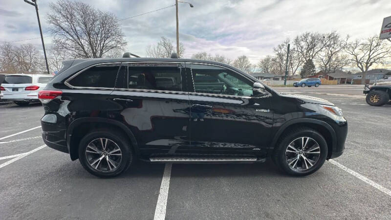 2017 Toyota Highlander Hybrid LE