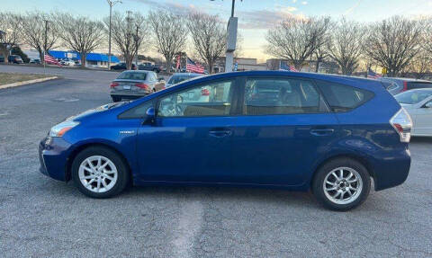 2012 Toyota Prius v Two