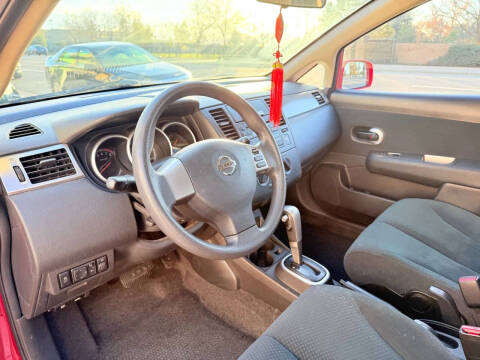 2012 Nissan Versa 1.8 S