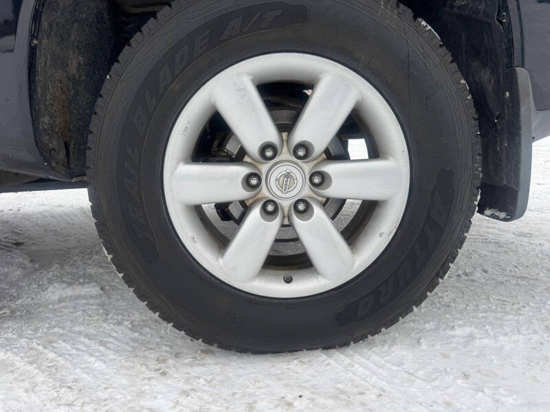 2012 Nissan Titan SV