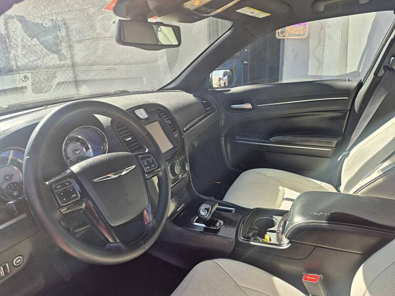 2014 Chrysler 300