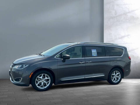 2019 Chrysler Pacifica Touring L Plus
