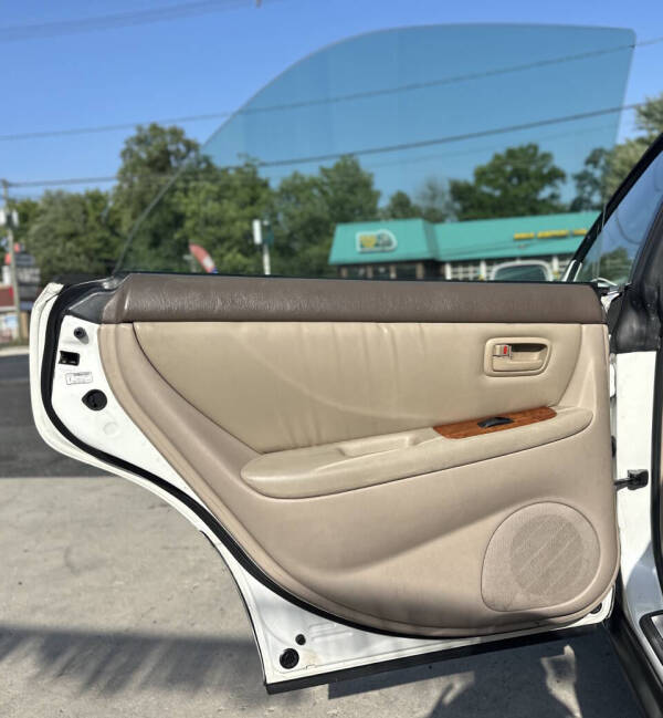 2000 Lexus ES 300