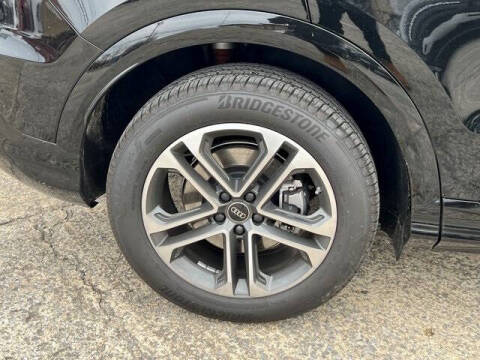 2025 Audi Q5 quattro Prestige TFSI