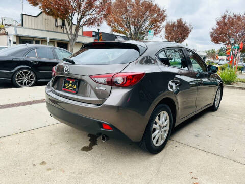 2015 Mazda MAZDA3 i Grand Touring
