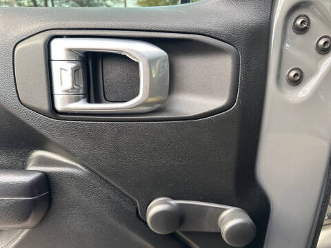 2021 Jeep Gladiator Willys Sport