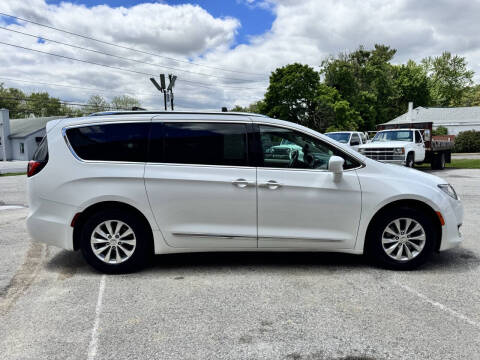 2018 Chrysler Pacifica Touring L