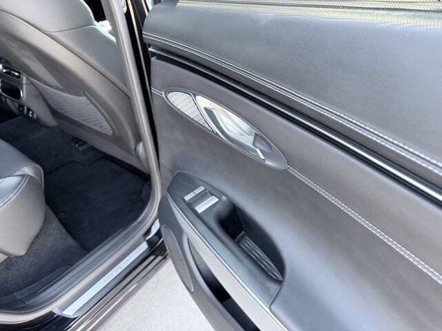 2022 Genesis GV70 2.5T Standard