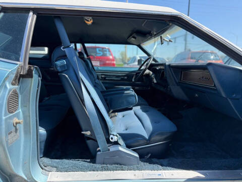 1974 Ford Thunderbird