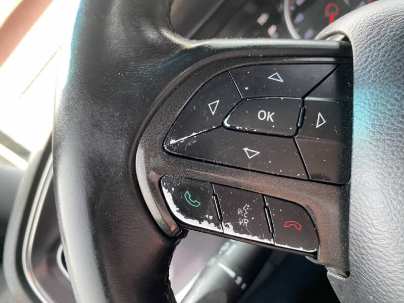 2017 Dodge Charger SE