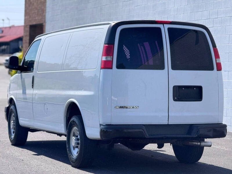 2019 Chevrolet Express 2500