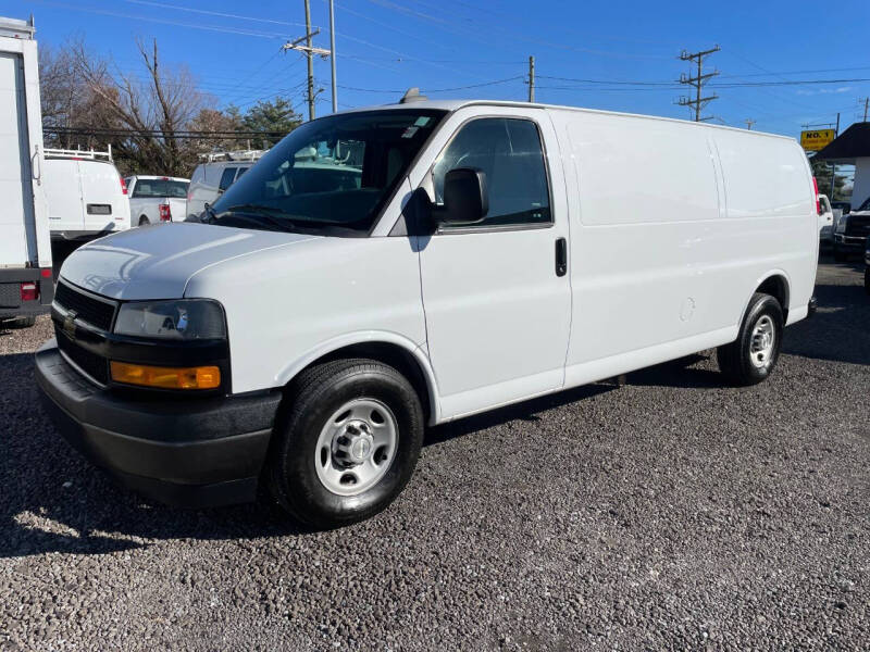 2019 Chevrolet Express Cargo Work Van's photo
