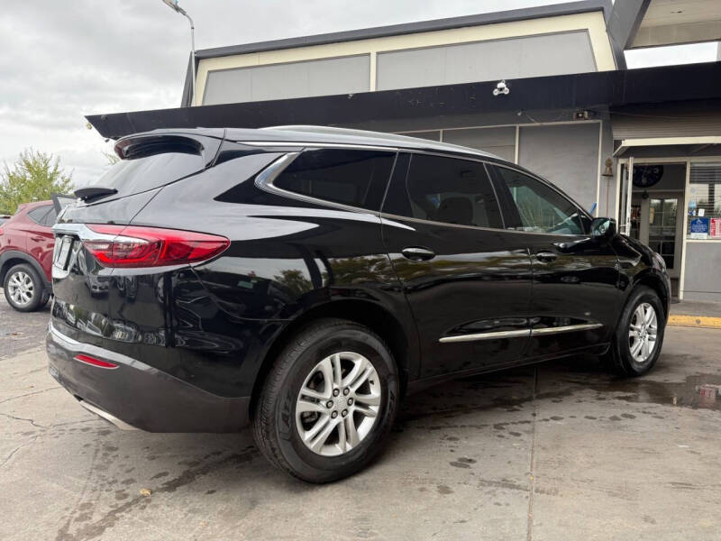 2020 Buick Enclave Essence