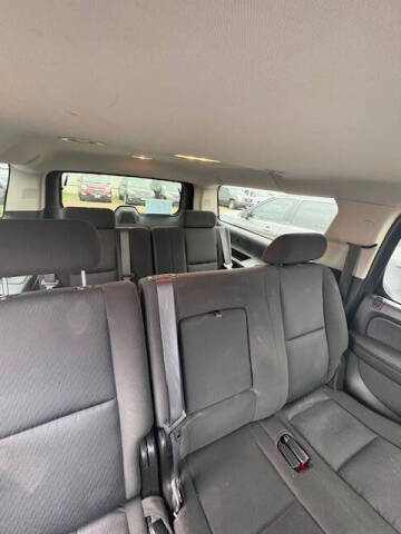 2010 Chevrolet Suburban LS