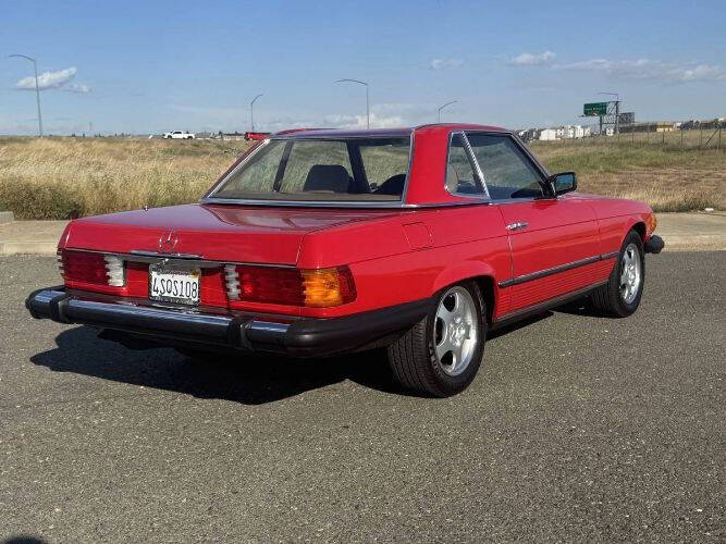 1984 Mercedes-Benz 380-Class 380 SL