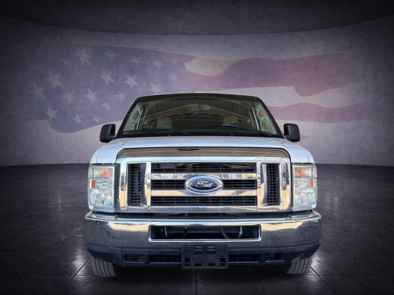 2012 Ford E-Series E-350 SD XLT