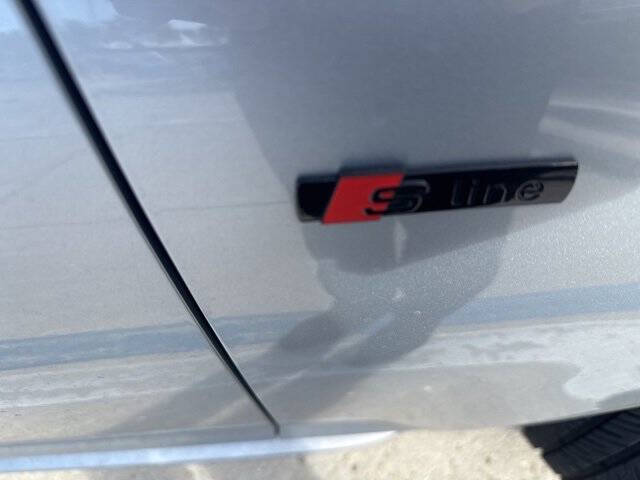 2019 Audi A4 quattro Premium Plus 45 TFSI