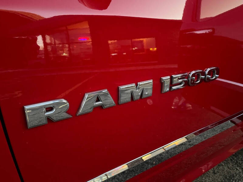 2011 RAM Ram 1500 Pickup null photo 10