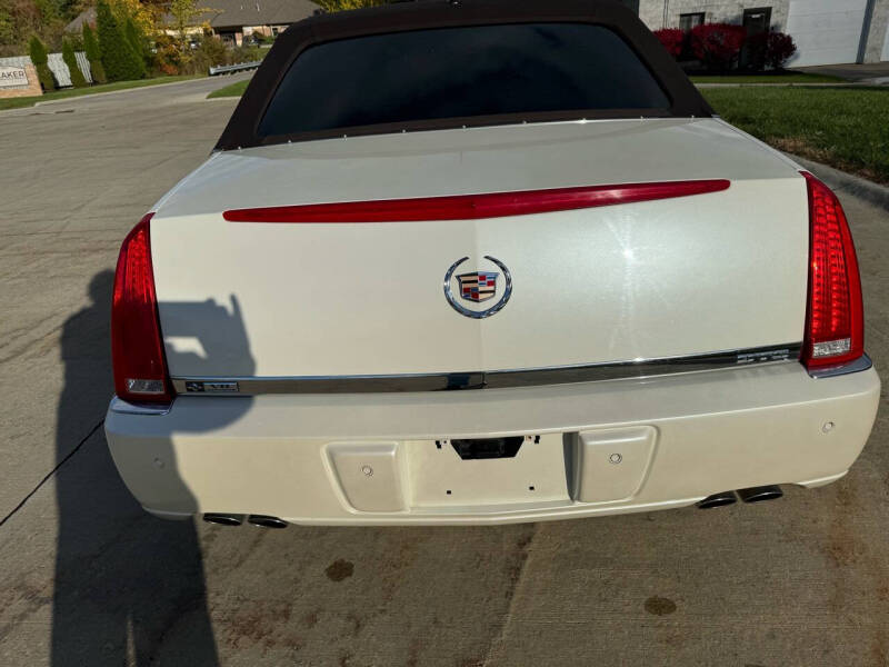 Used 2008 Cadillac DTS 1SD with VIN 1G6KD57Y18U140992 for sale in Warrensville Heights, OH