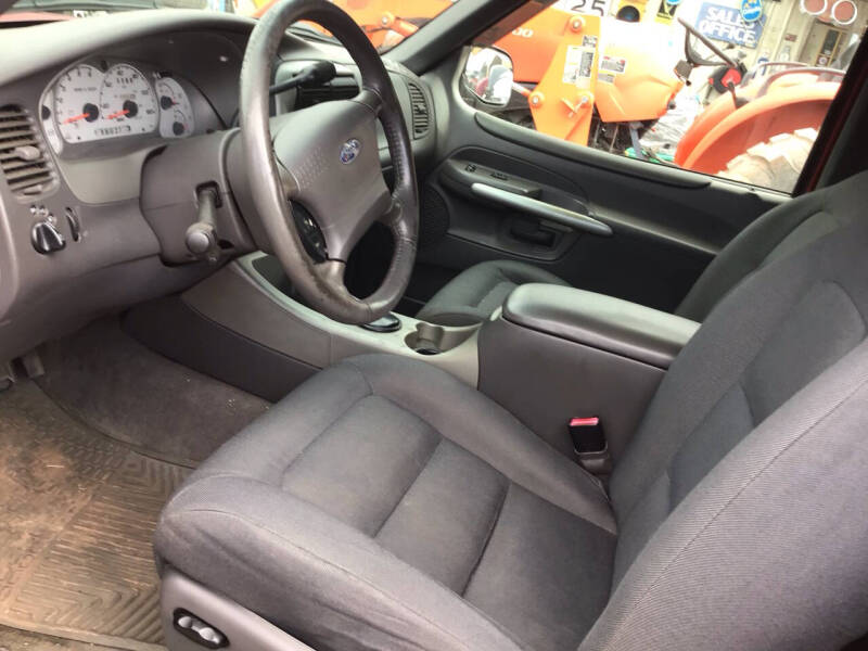 2005 Ford Explorer XLT