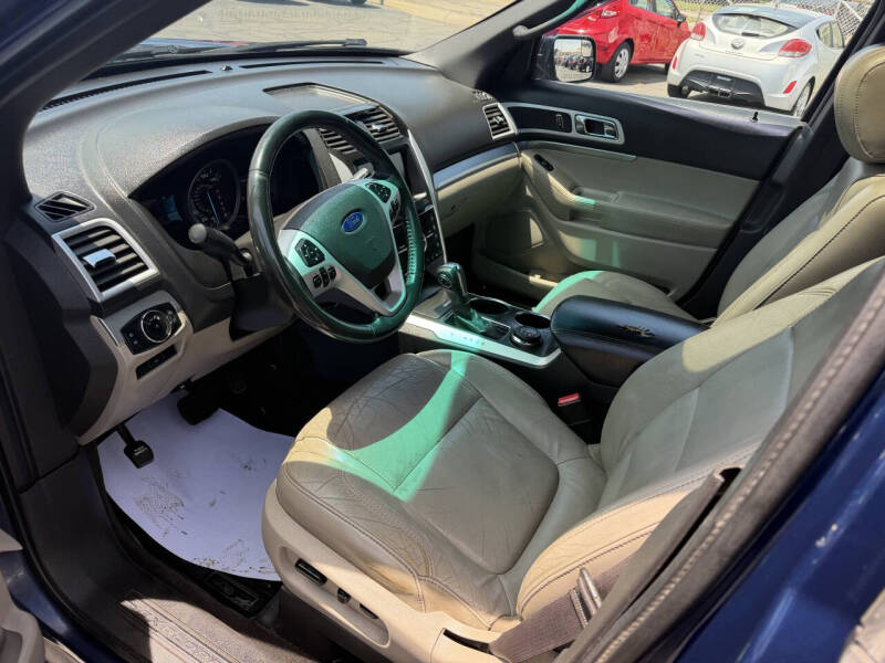 2012 Ford Explorer XLT