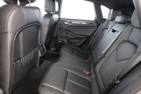 2022 Porsche Macan