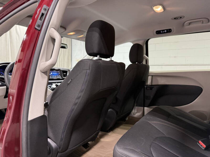 2018 Chrysler Pacifica L