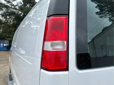 2024 GMC Savana 2500