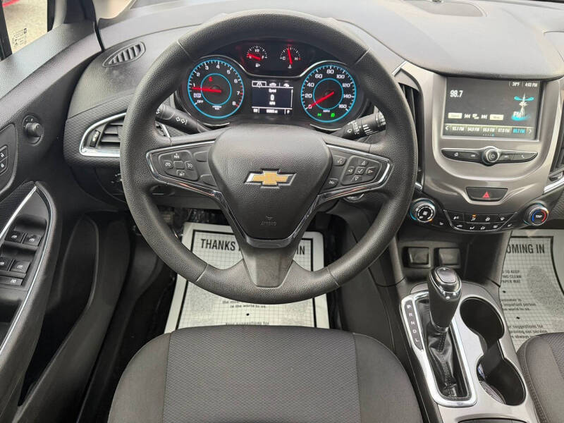 2018 Chevrolet Cruze LT Auto