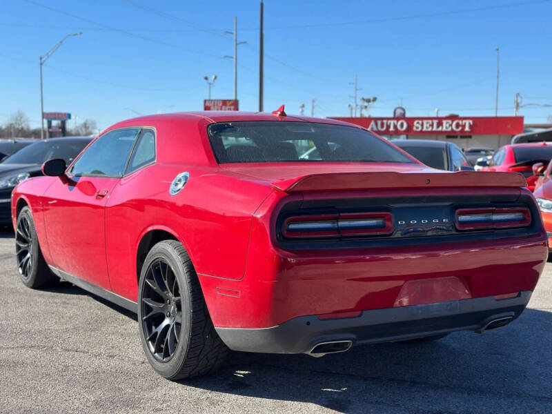 2015 Dodge Challenger SXT Plus
