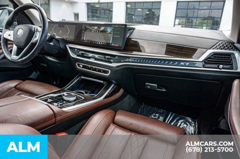 2025 BMW X7 xDrive40i