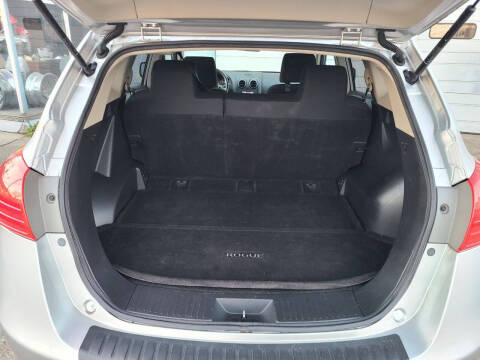 2011 Nissan Rogue SV