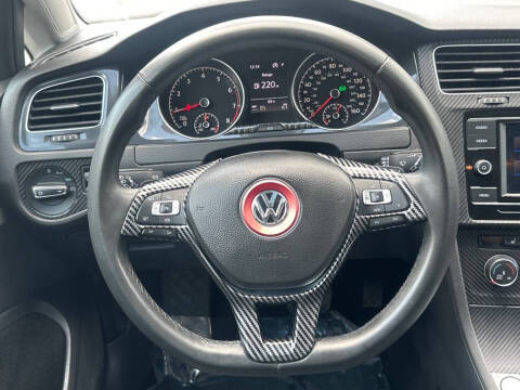 2021 Volkswagen Golf TSI