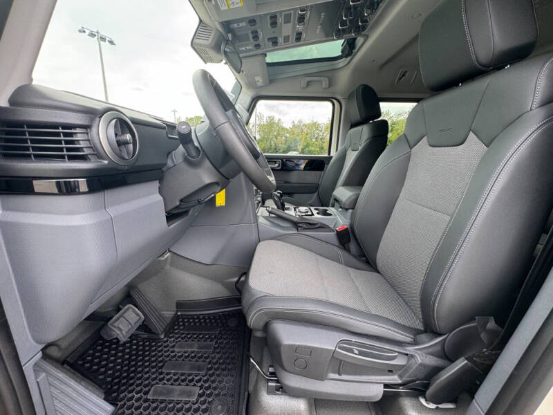 2024 Ineos Grenadier Trialmaster