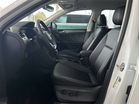 2022 Volkswagen Tiguan SE