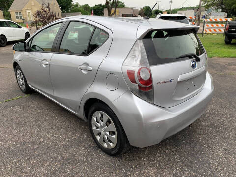 2014 Toyota Prius c Two