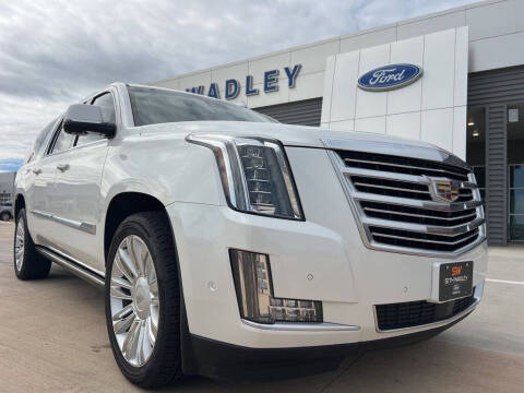 2017 Cadillac Escalade ESV Platinum