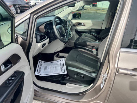 2017 Chrysler Pacifica Touring