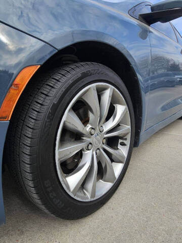 2015 Chrysler 200 S