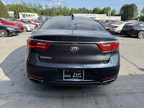 2017 Kia Cadenza Premium