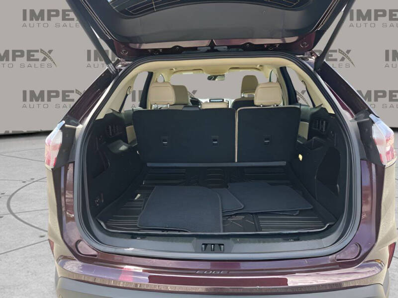 2022 Ford Edge SEL