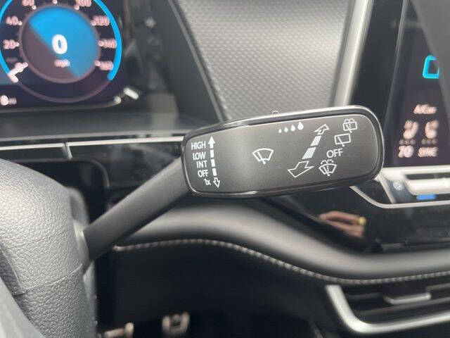 2026 Volkswagen Atlas Cross Sport SEL Premium R-Line 4Motion