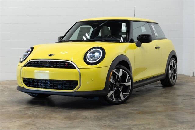 2025 MINI Hardtop 2 Door Cooper S Signature Trim