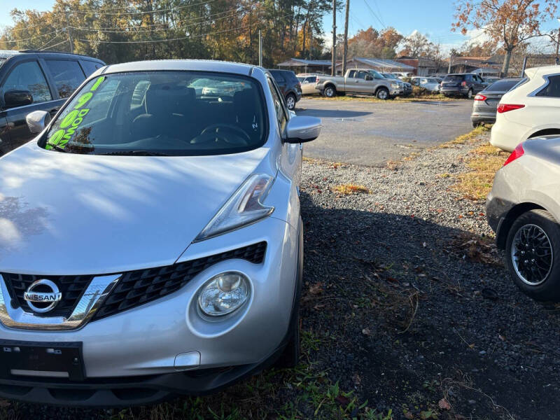 2016 Nissan Juke S photo 8