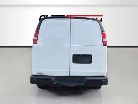 2025 Chevrolet Express 2500