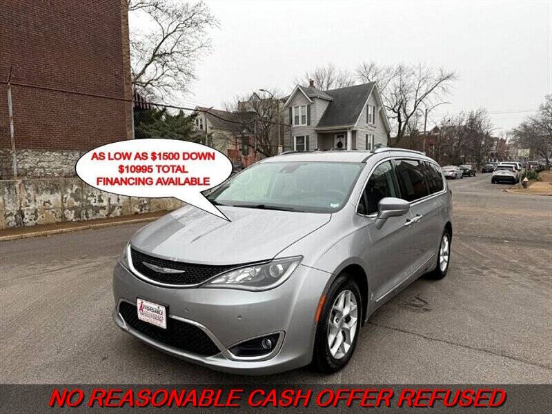 2017 Chrysler Pacifica Touring-L Plus
