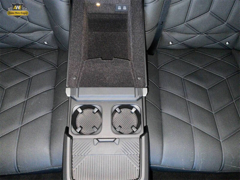 2023 BMW 7 Series 740i