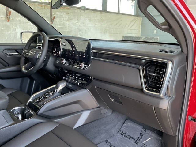 2025 GMC Canyon Elevation