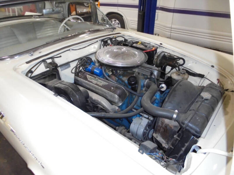 1957 Ford Thunderbird
